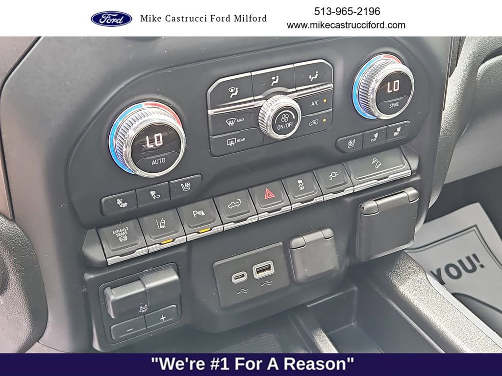 Used 2020 GMC Sierra 3500 AT4 w/ AT4 Premium Package AWD/4WD image 18