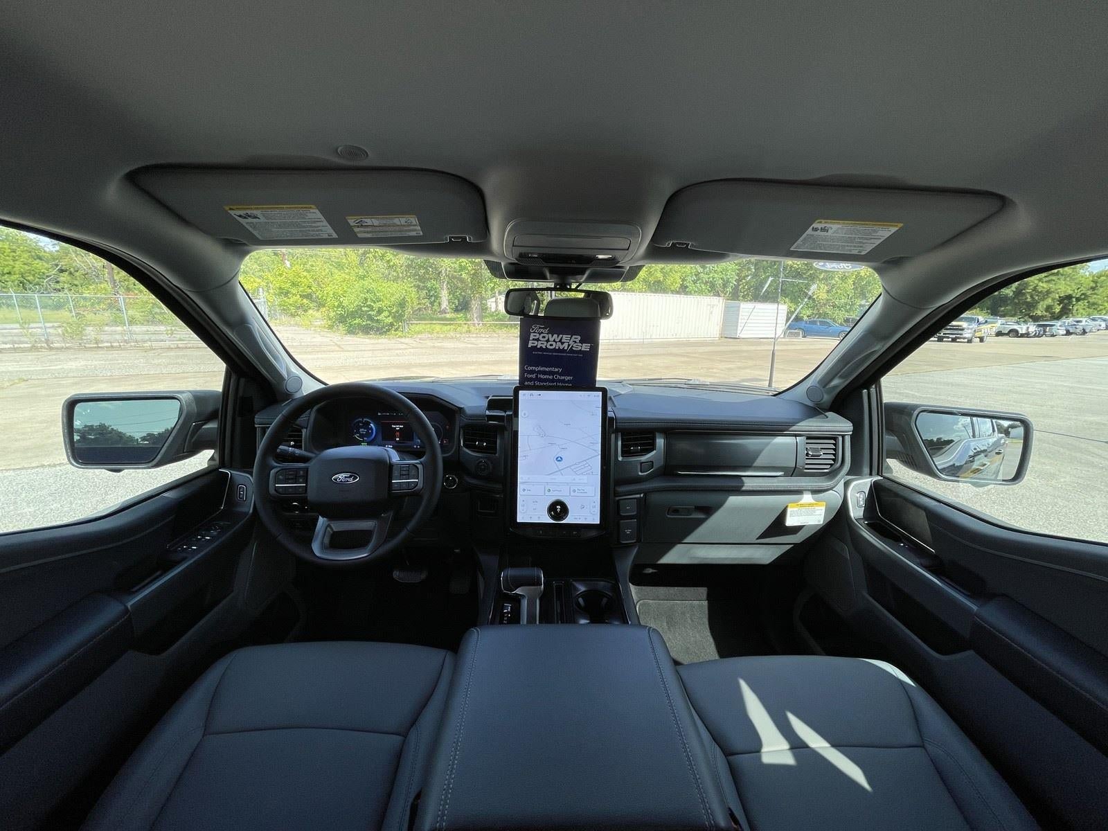 New 2025 Ford F150 Lightning Flash AWD/4WD image 40