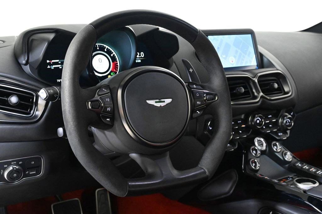 Used 2023 Aston Martin V8 Vantage Coupe image 10