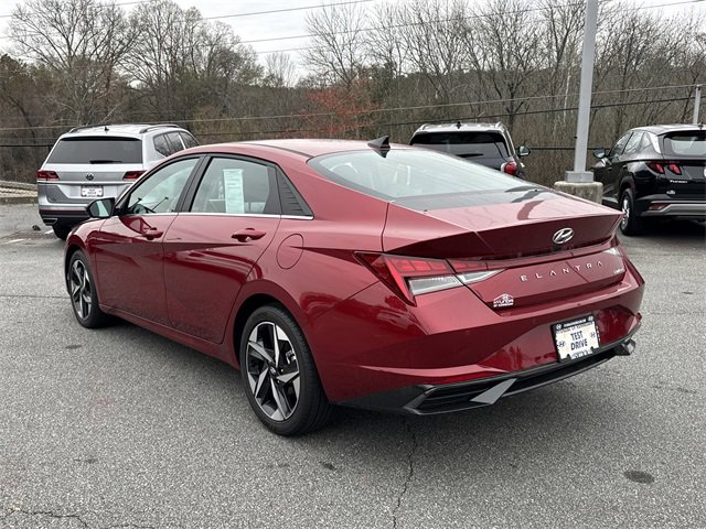 Certified 2023 Hyundai Elantra Limited image 5