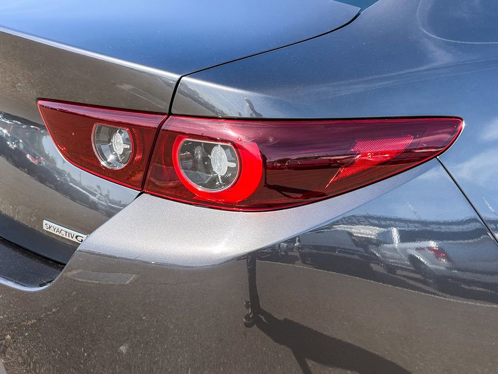 Used 2025 MAZDA MAZDA3 s image 8