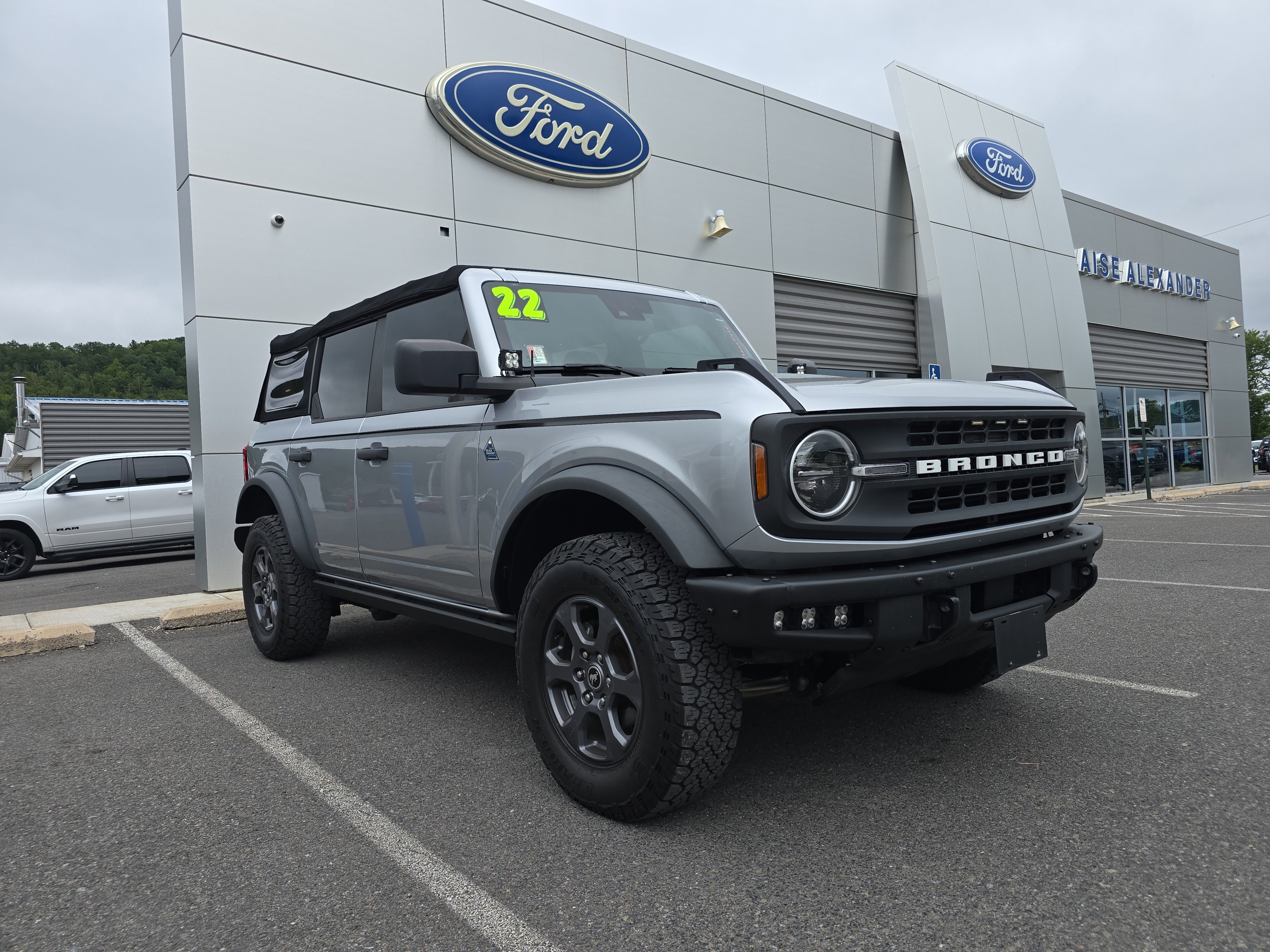 Used 2022 Ford Bronco Black Diamond