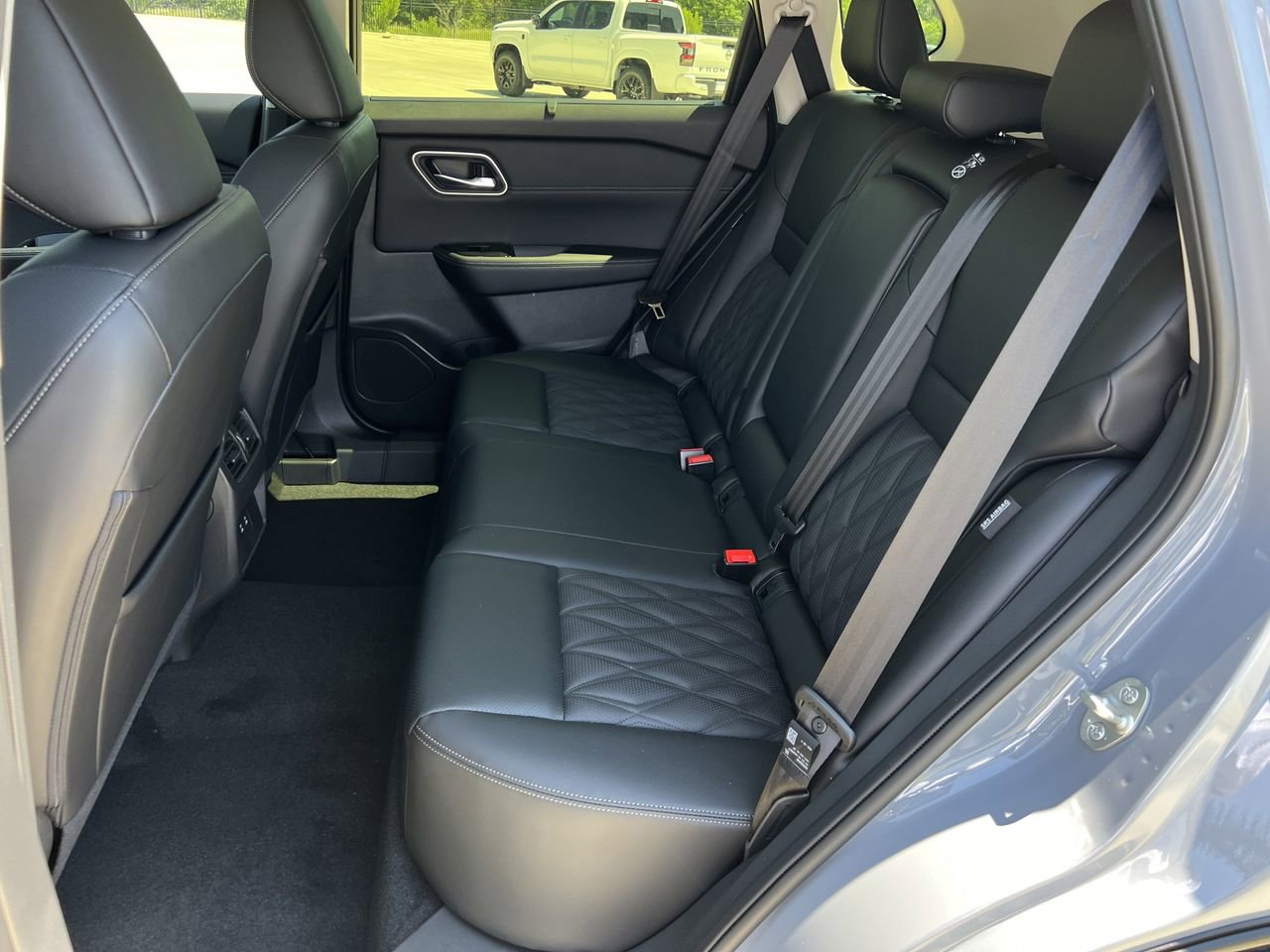New 2026 Nissan Rogue Platinum AWD/4WD image 15