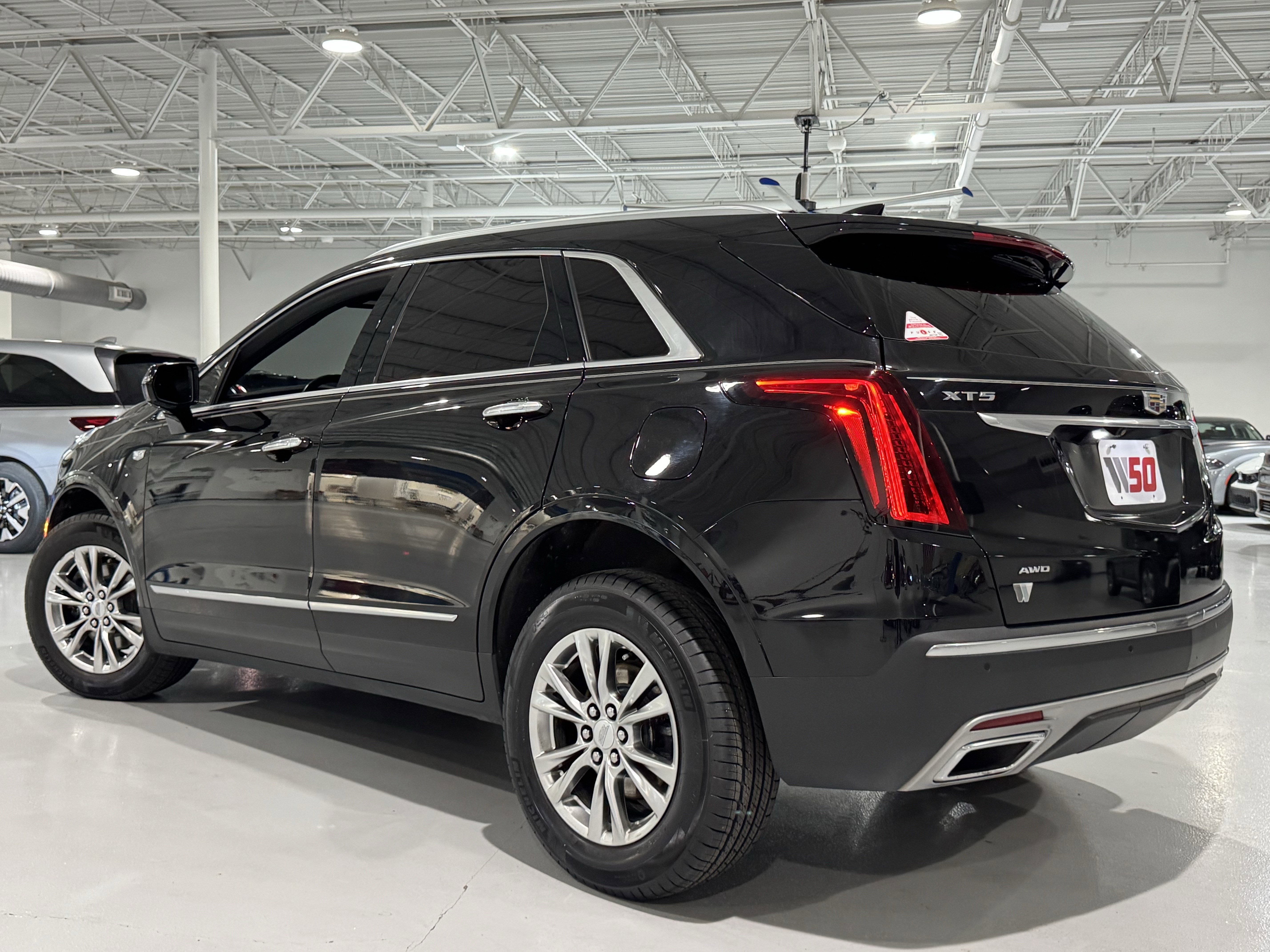 Used 2020 Cadillac XT5 Premium Luxury image 17
