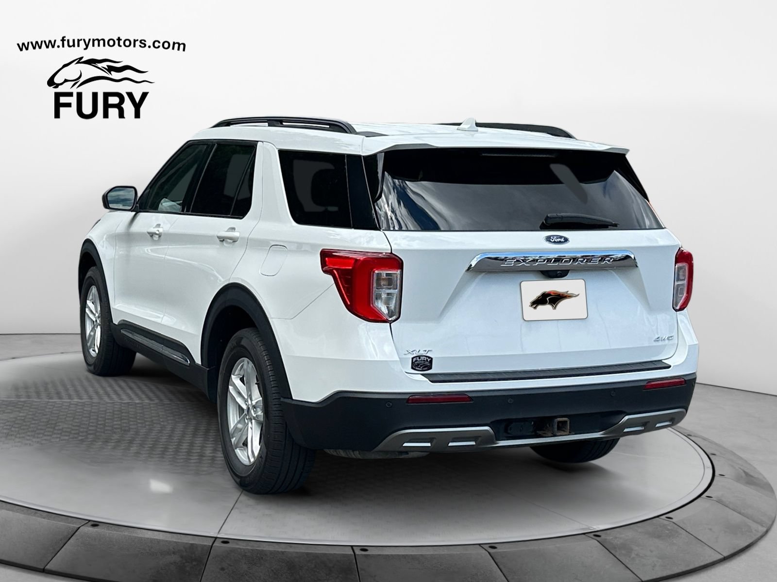 Used 2022 Ford Explorer XLT AWD/4WD image 5