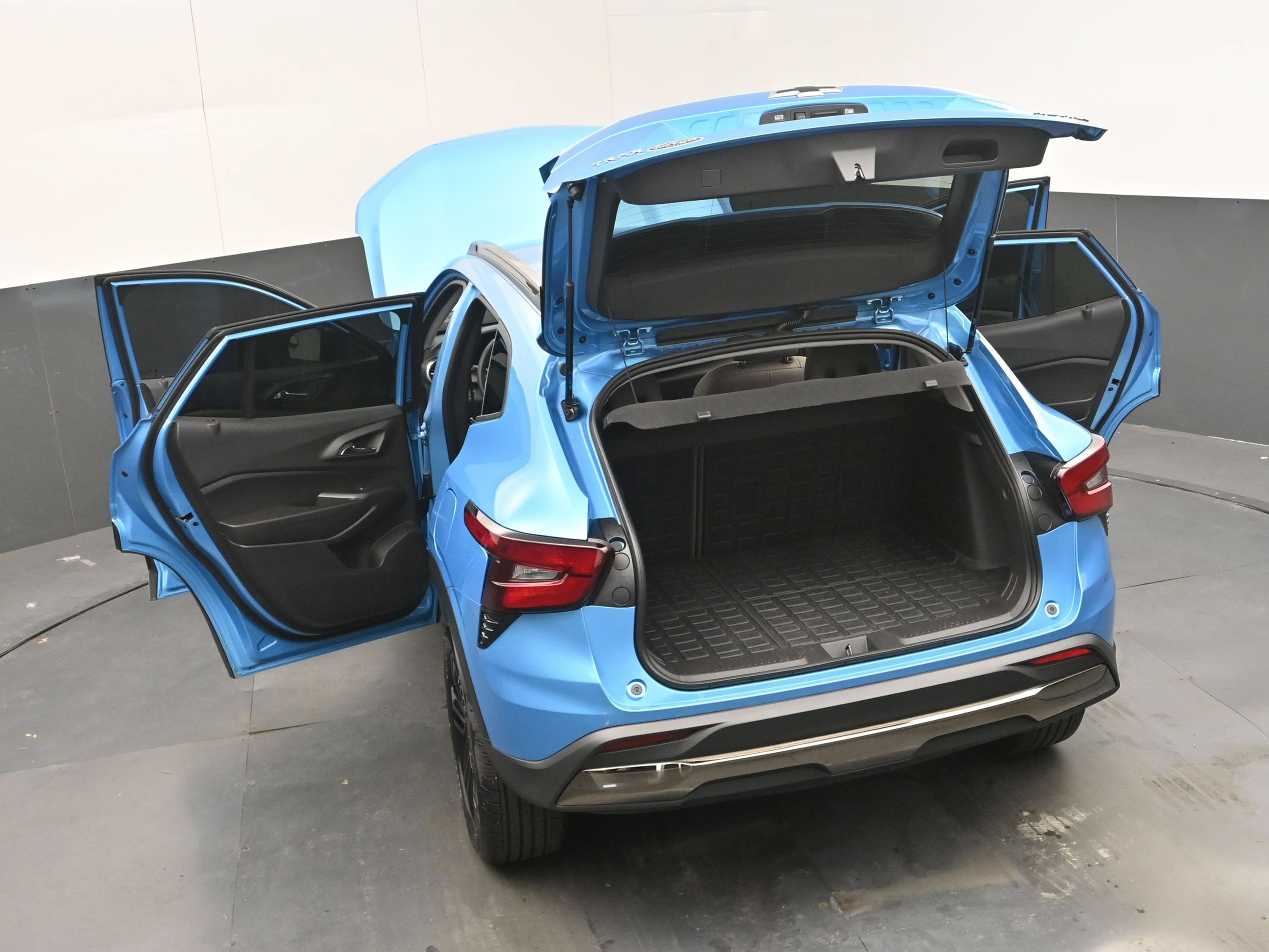 Used 2025 Chevrolet Trax ACTIV FWD image 41