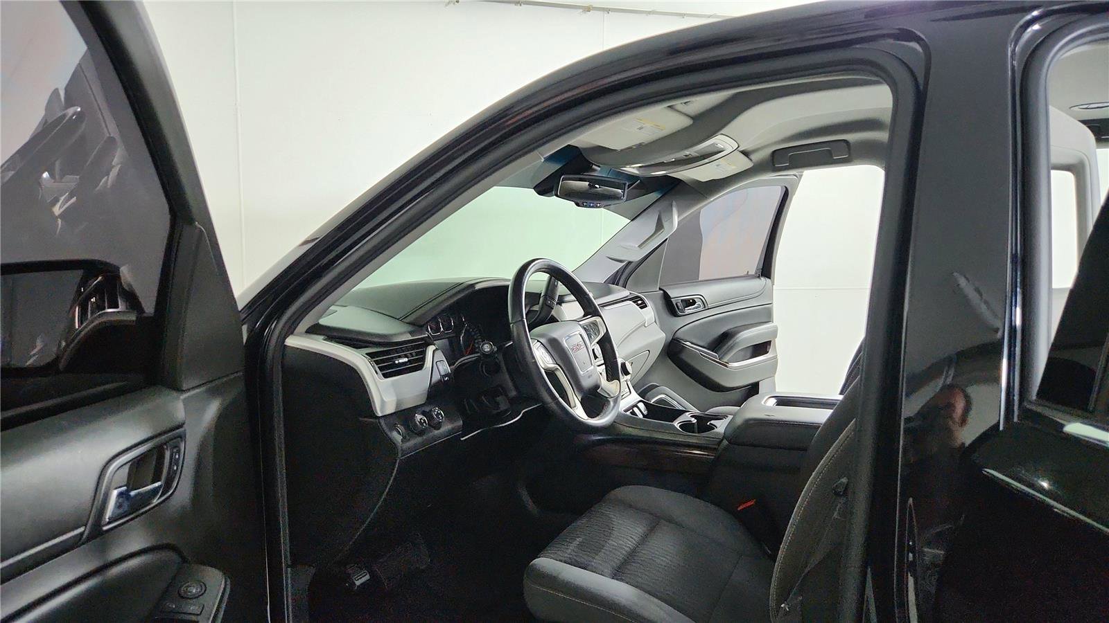 Used 2015 GMC Yukon SLE w/ Convenience Package image 9