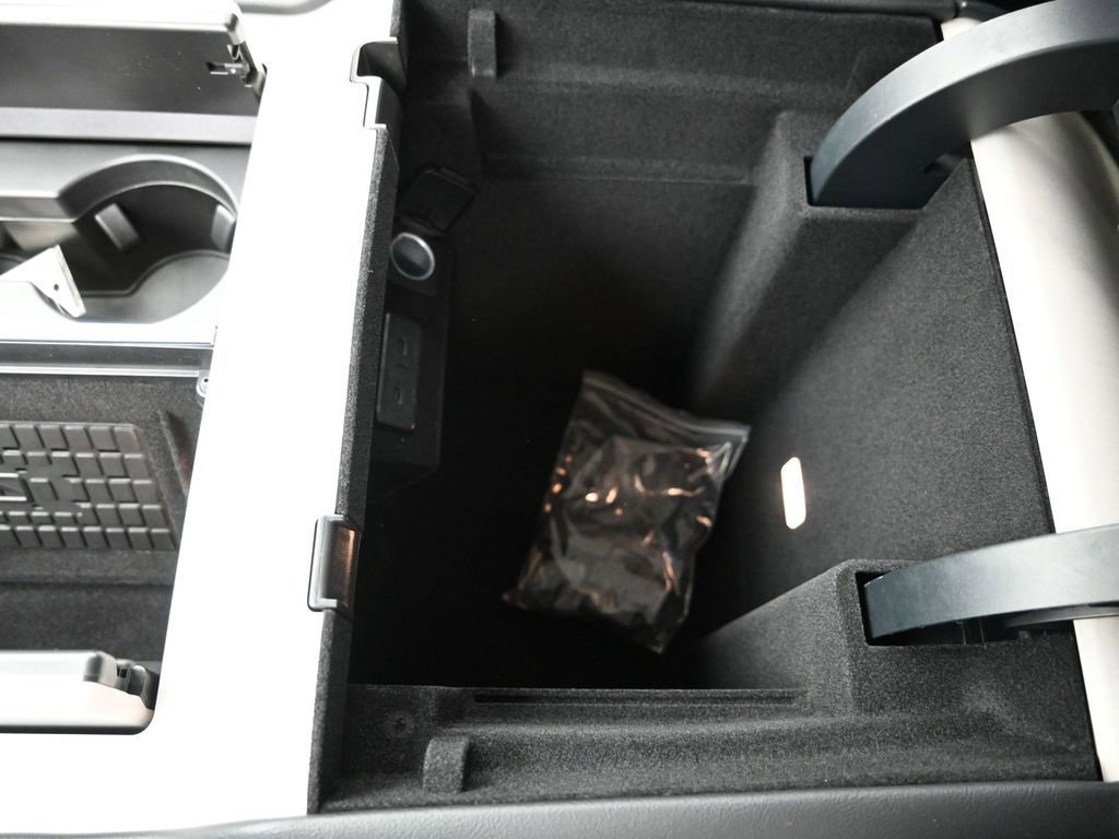 New 2026 Lincoln Navigator L Premier image 21