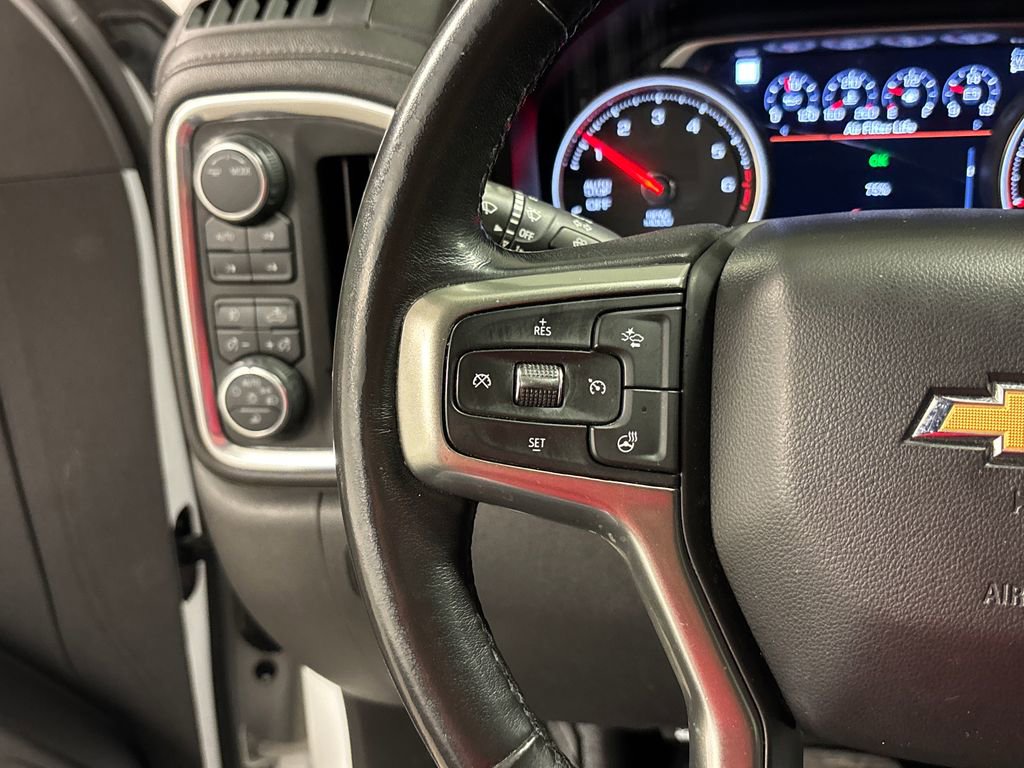 Used 2021 Chevrolet Silverado 1500 LTZ w/ Technology Package AWD/4WD image 36