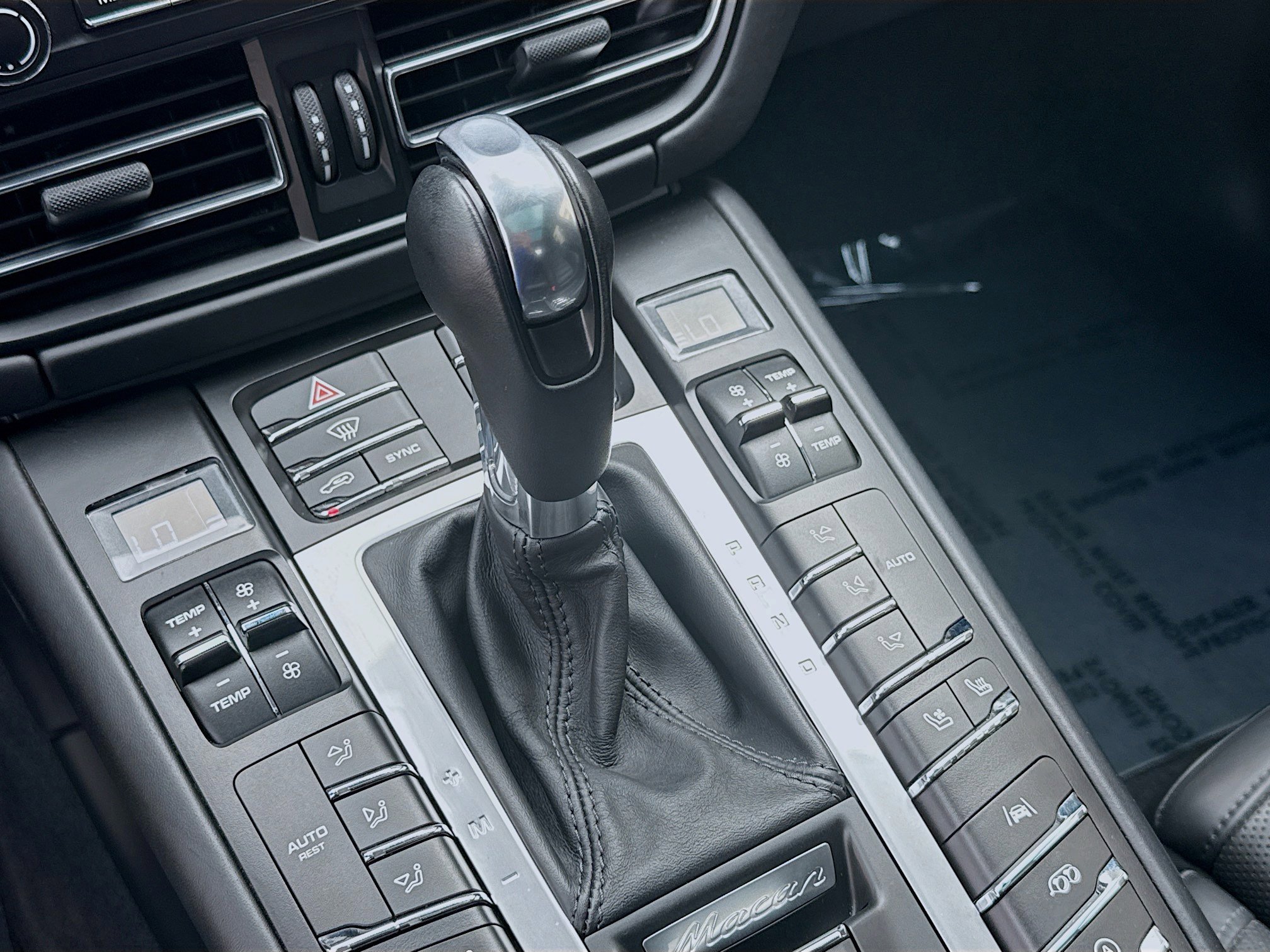 Used 2020 Porsche Macan GTS image 16