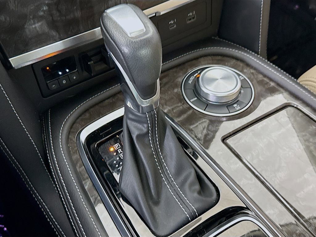 Used 2022 Nissan Armada Platinum image 17