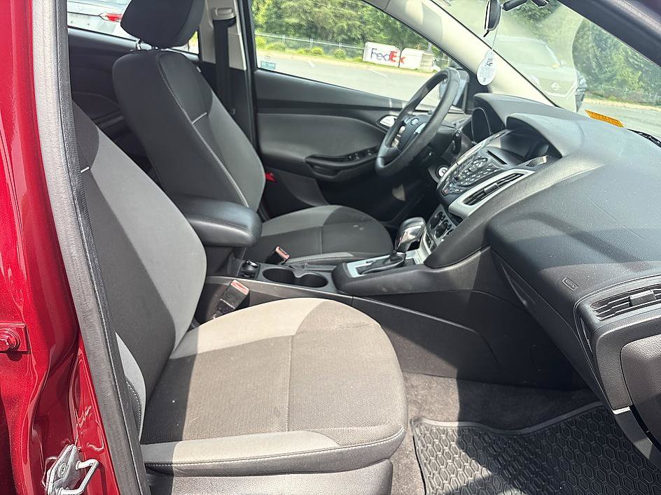 Used 2013 Ford Focus SE FWD image 18