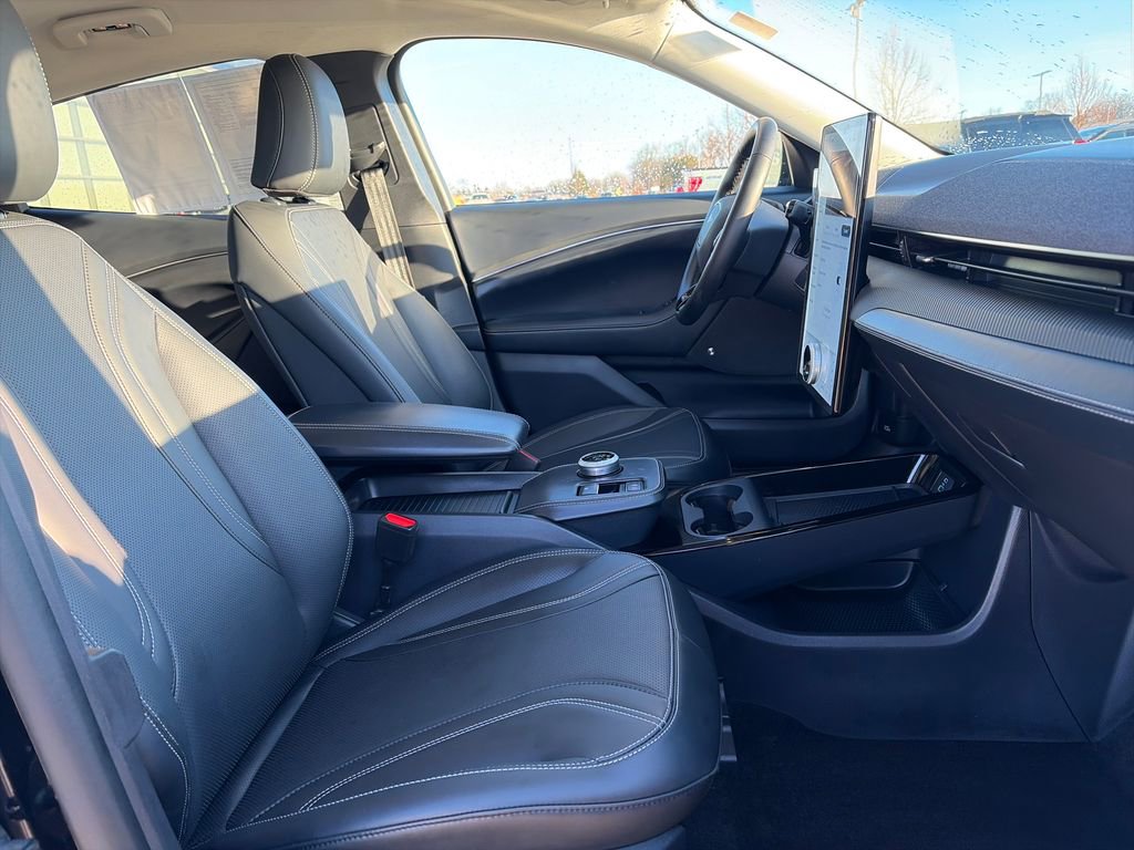 Used 2024 Ford Mustang Mach-E Premium image 12