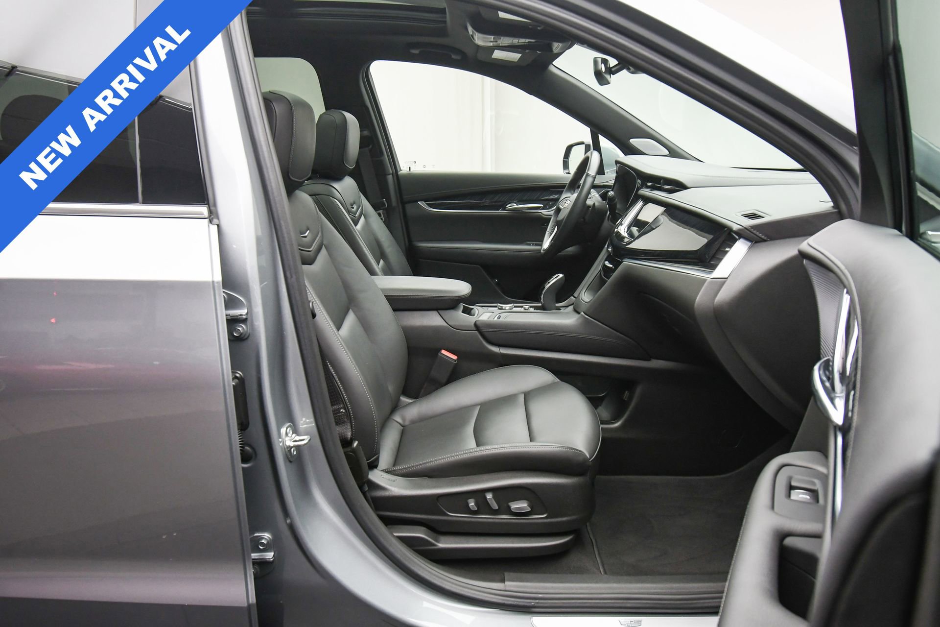 Used 2025 Cadillac XT6 Premium Luxury image 50