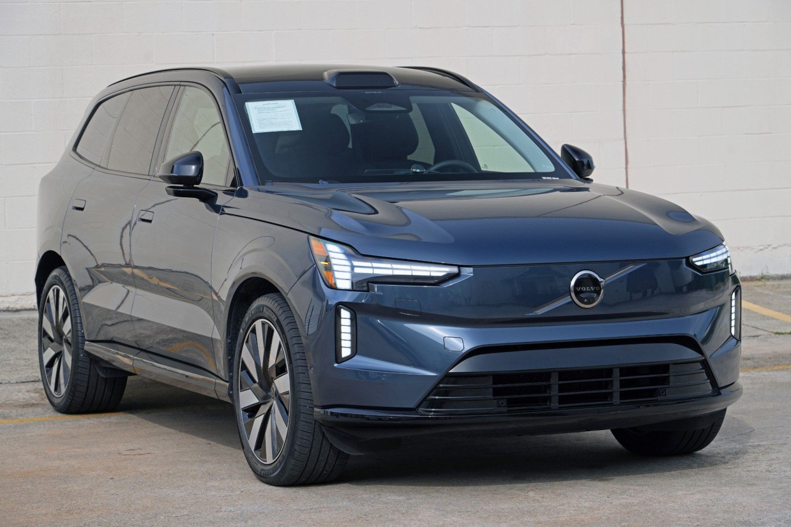 Used 2025 Volvo EX90 Ultra AWD/4WD image 56