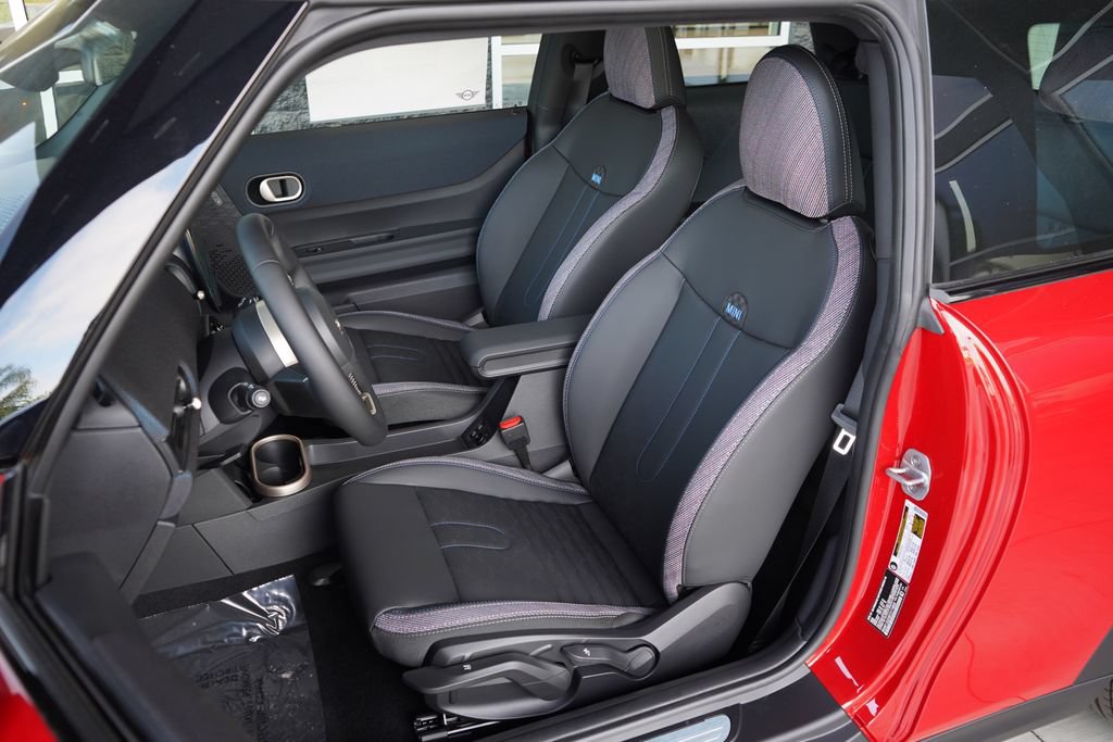 New 2026 MINI Cooper 2-Door Hardtop FWD image 7