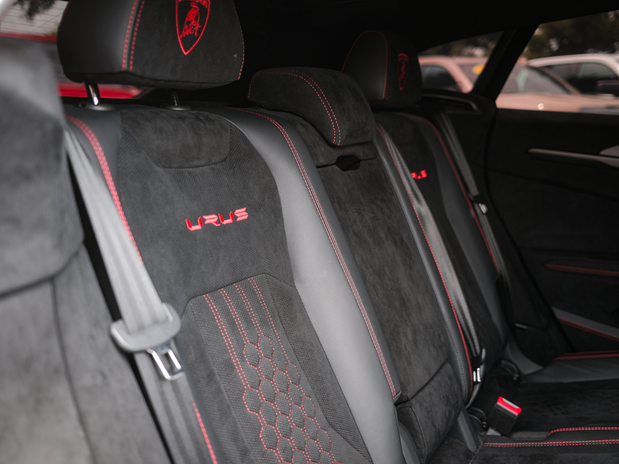 Used 2023 Lamborghini Urus Performante AWD/4WD image 33