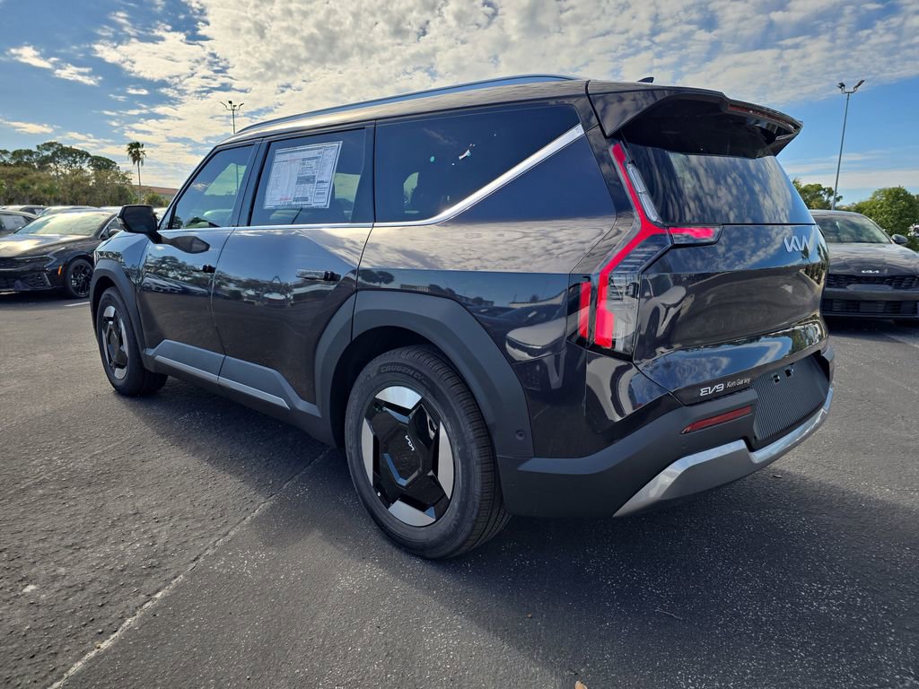 New 2026 Kia EV9 Wind image 6