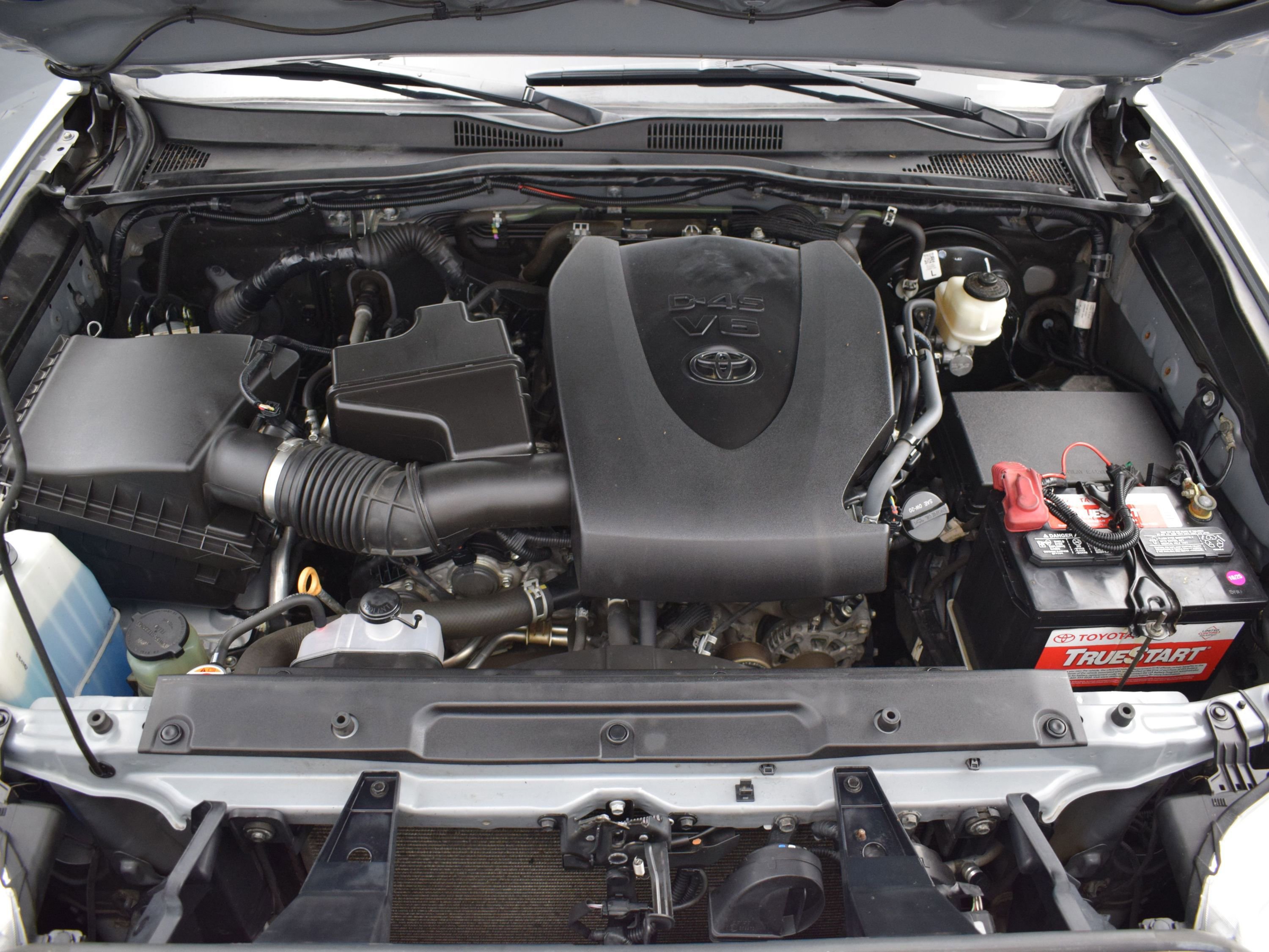 Used 2021 Toyota Tacoma TRD Sport w/ Technology Package image 9