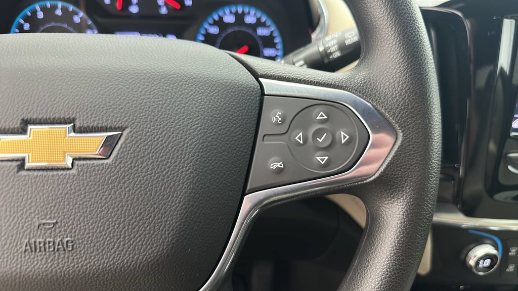 Used 2023 Chevrolet Traverse LS w/ Safety Package AWD/4WD image 18