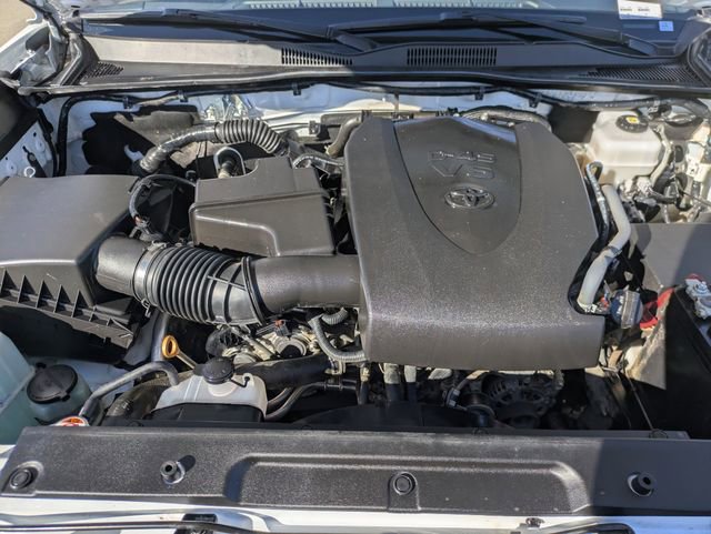 Used 2023 Toyota Tacoma TRD Off-Road image 32