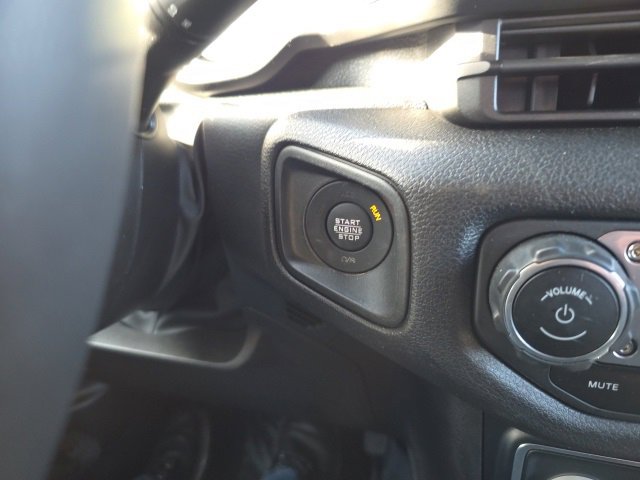 Used 2024 Jeep Gladiator Sport image 27