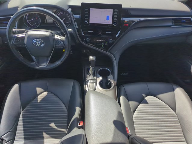 Used 2024 Toyota Camry SE image 20