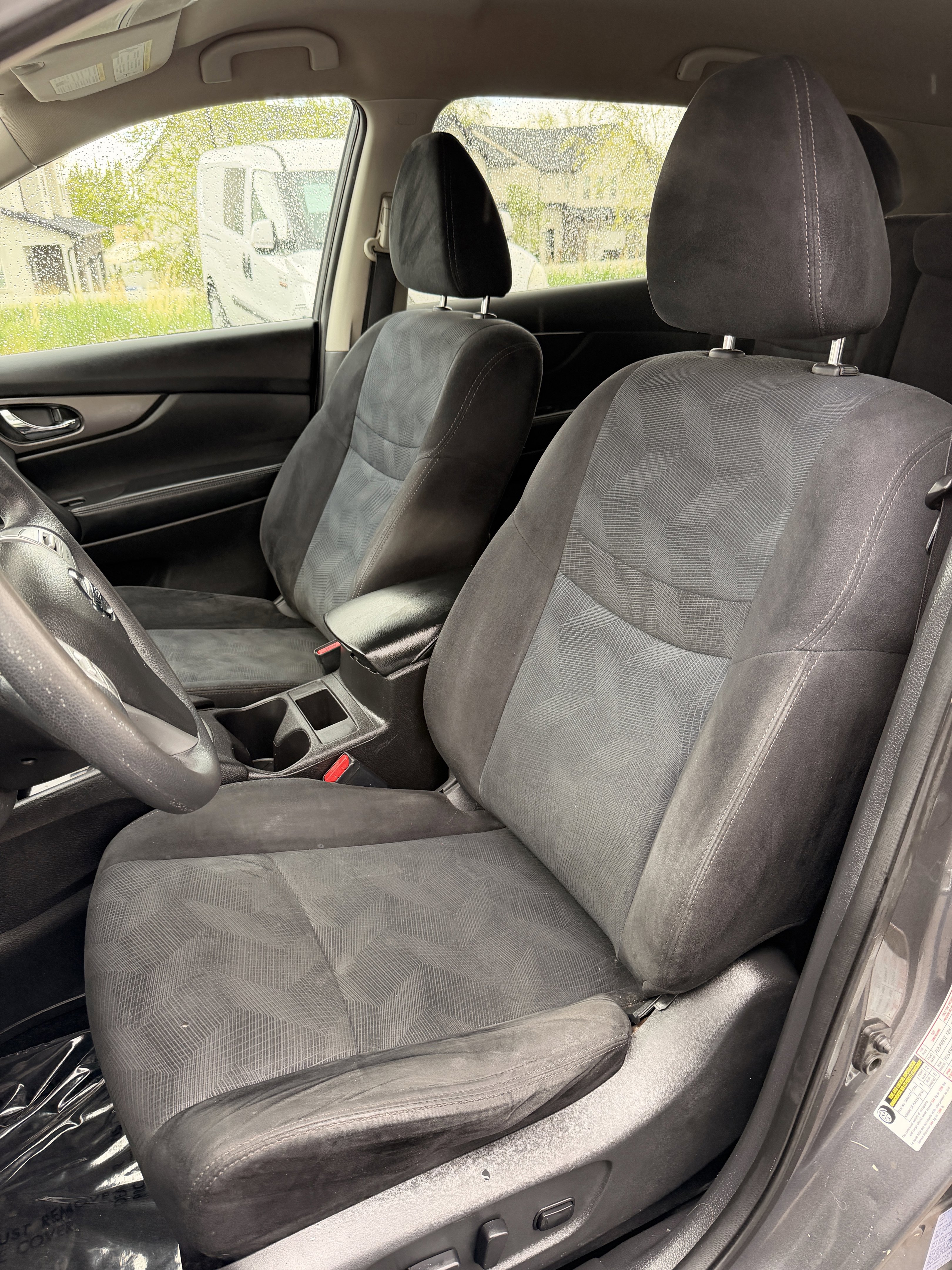 Used 2015 Nissan Rogue SV w/ SV Family Package AWD/4WD image 13