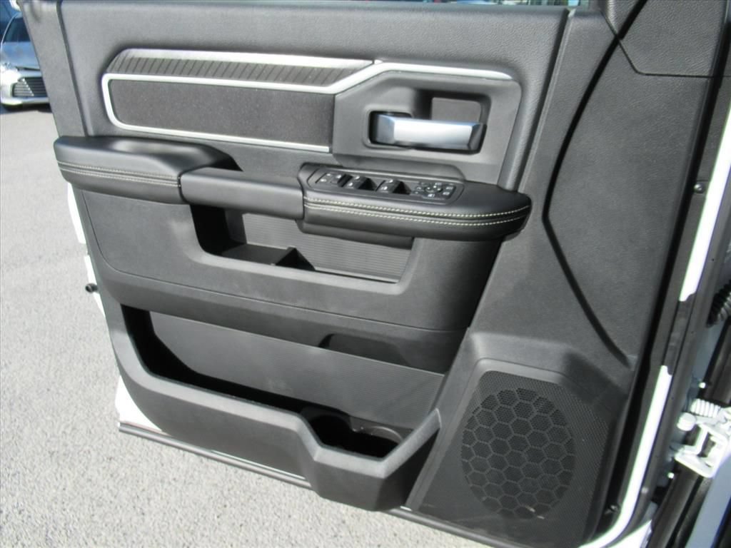 New 2026 RAM 3500 Big Horn AWD/4WD image 19