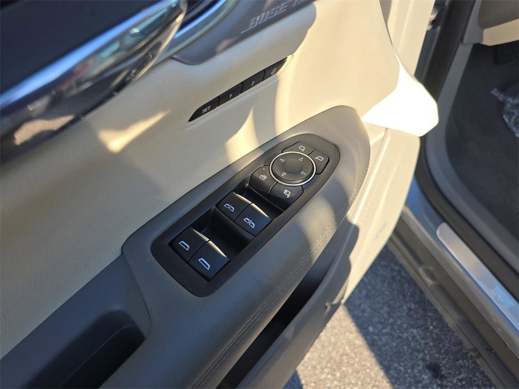 Used 2020 Cadillac XT6 Premium Luxury image 19