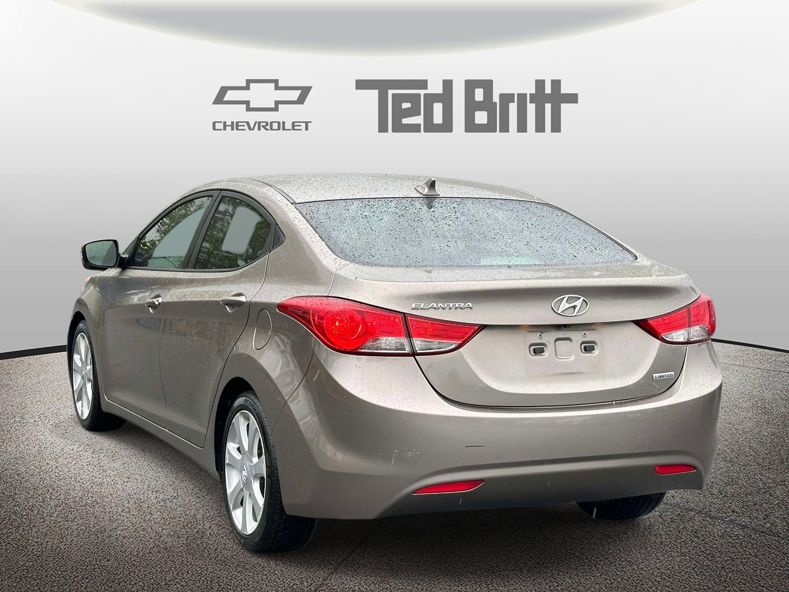 Used 2013 Hyundai Elantra Limited w/ Technology Pkg FWD image 6