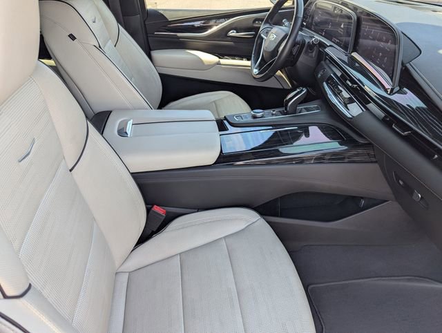 Used 2021 Cadillac Escalade Sport w/ Driver Assist Tech Package image 11