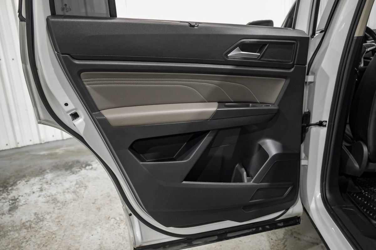 Used 2023 Volkswagen Atlas SEL R-Line image 47