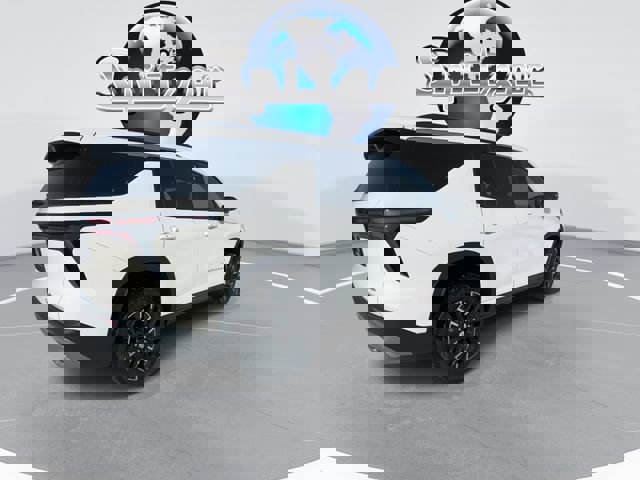 New 2026 Chevrolet Traverse LT w/ Sun and Wheel Package FWD image 8