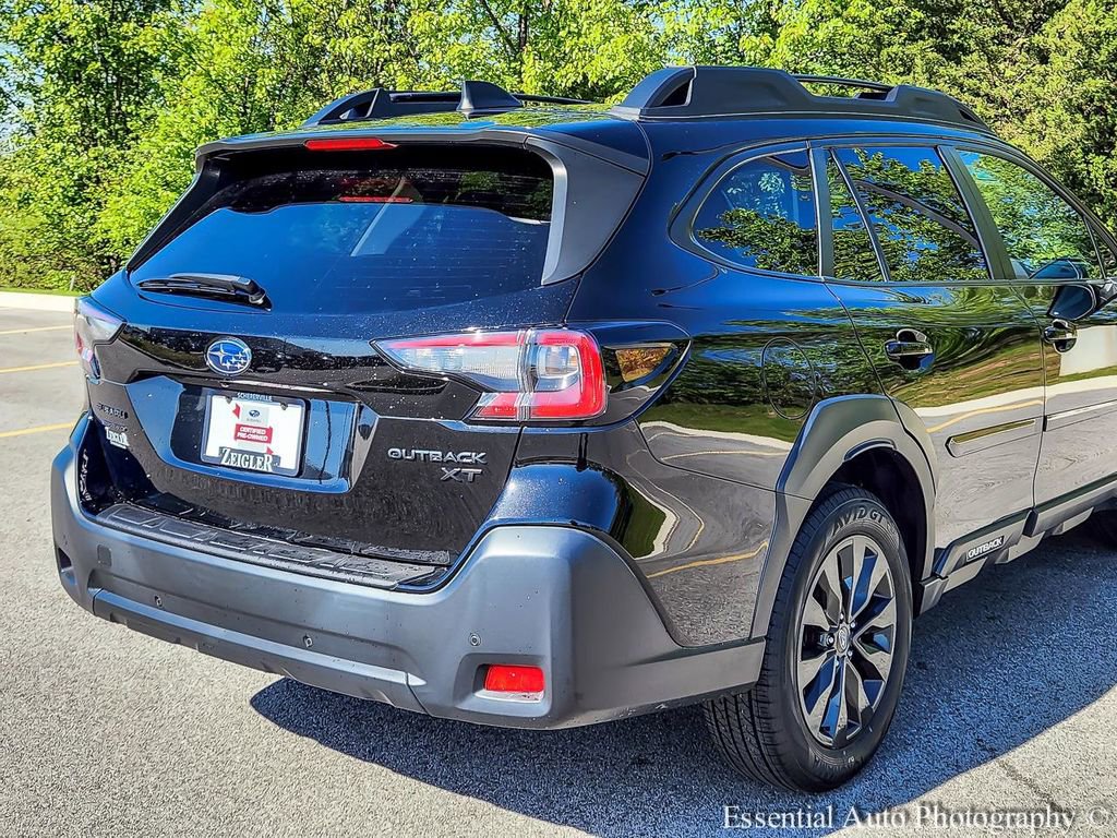 Certified 2023 Subaru Outback Onyx Edition XT AWD/4WD image 6