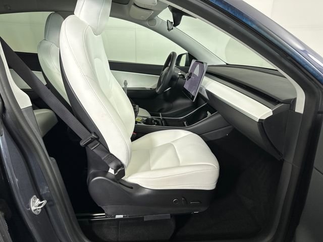 Used 2021 Tesla Model Y Long Range image 27