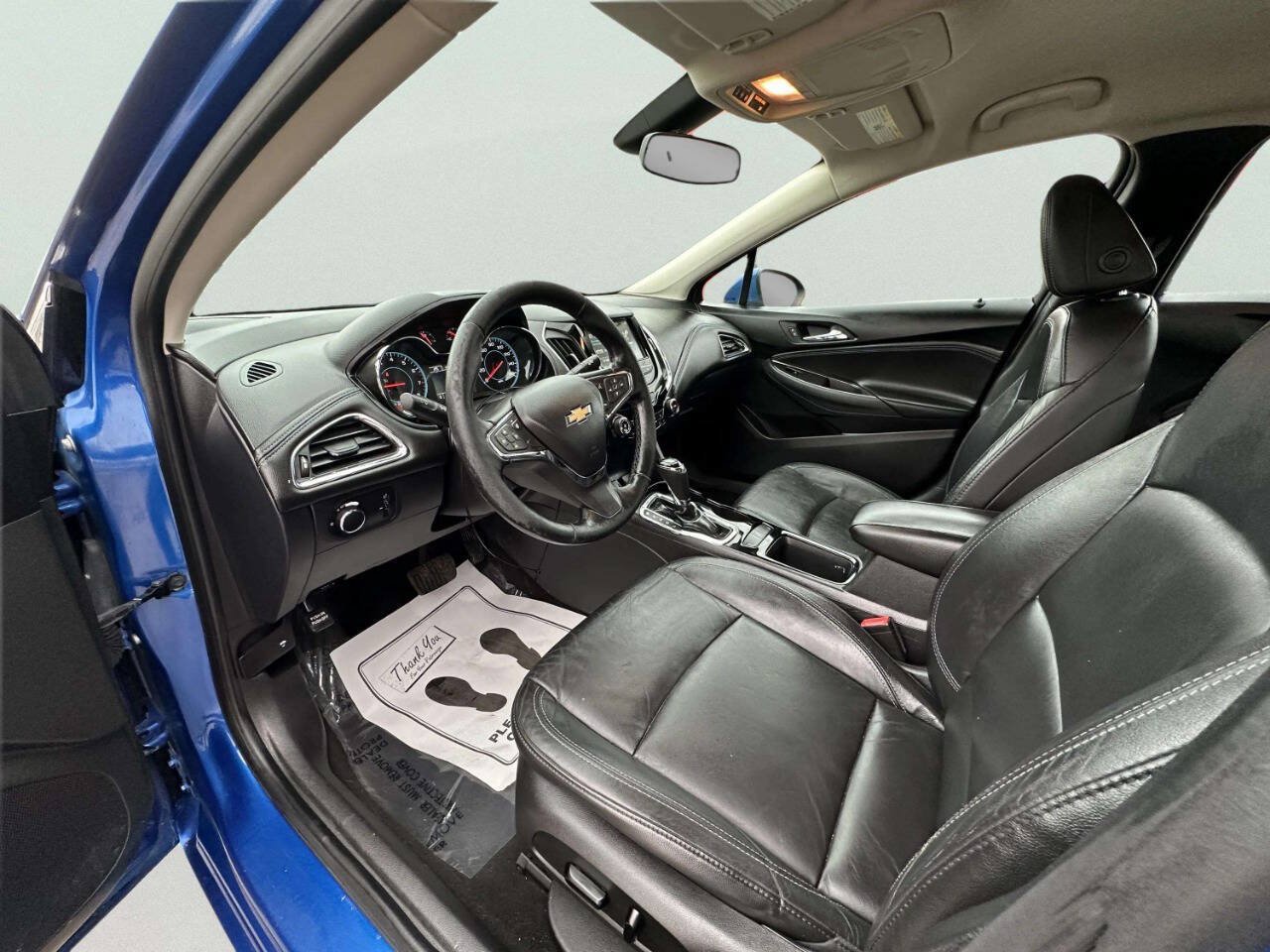 Used 2017 Chevrolet Cruze Premier FWD image 9