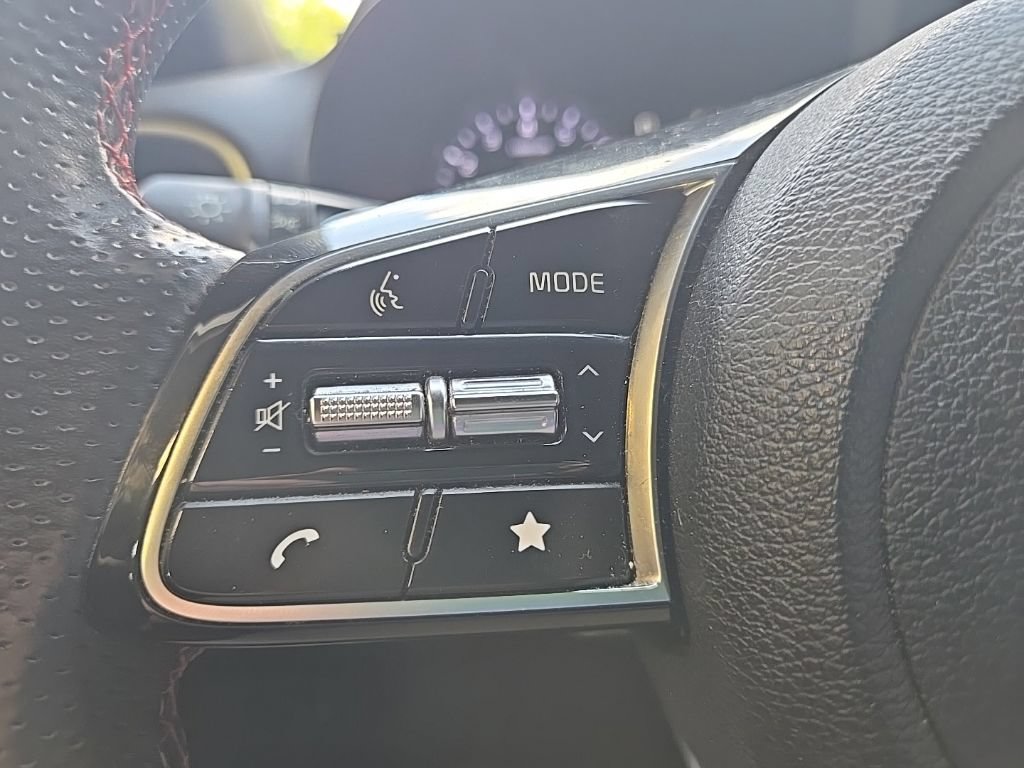 Certified 2022 Kia Forte GT w/ GT Technology Package FWD image 13