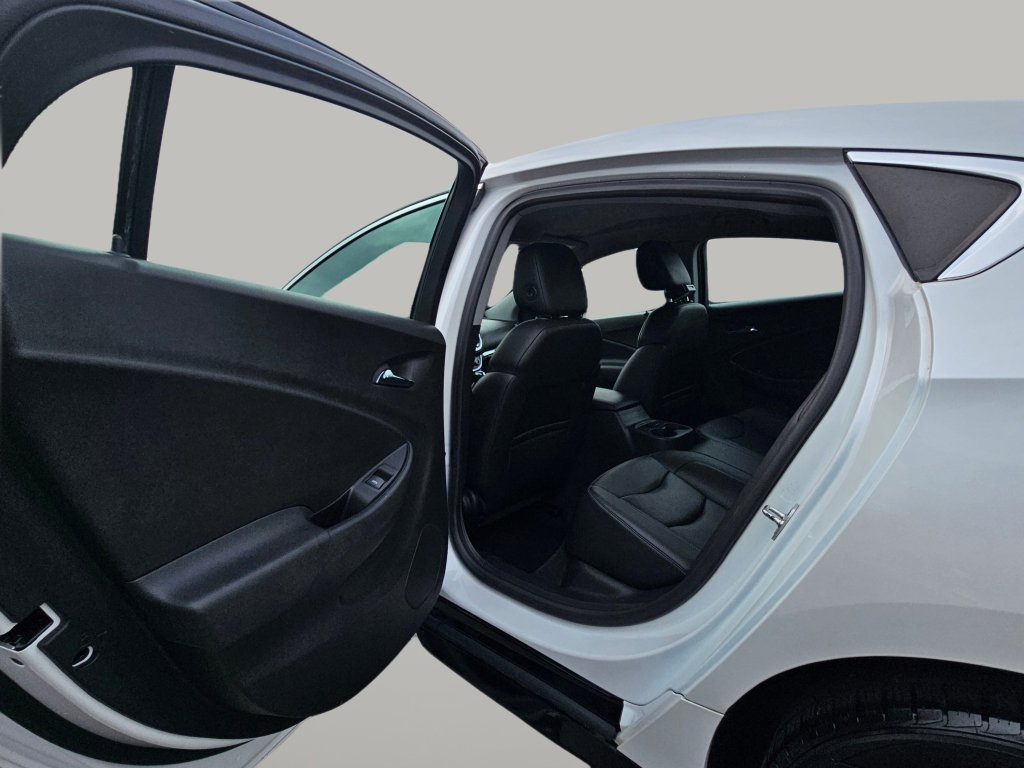 Used 2017 Chevrolet Volt Premier w/ Driver Confidence II Package image 21