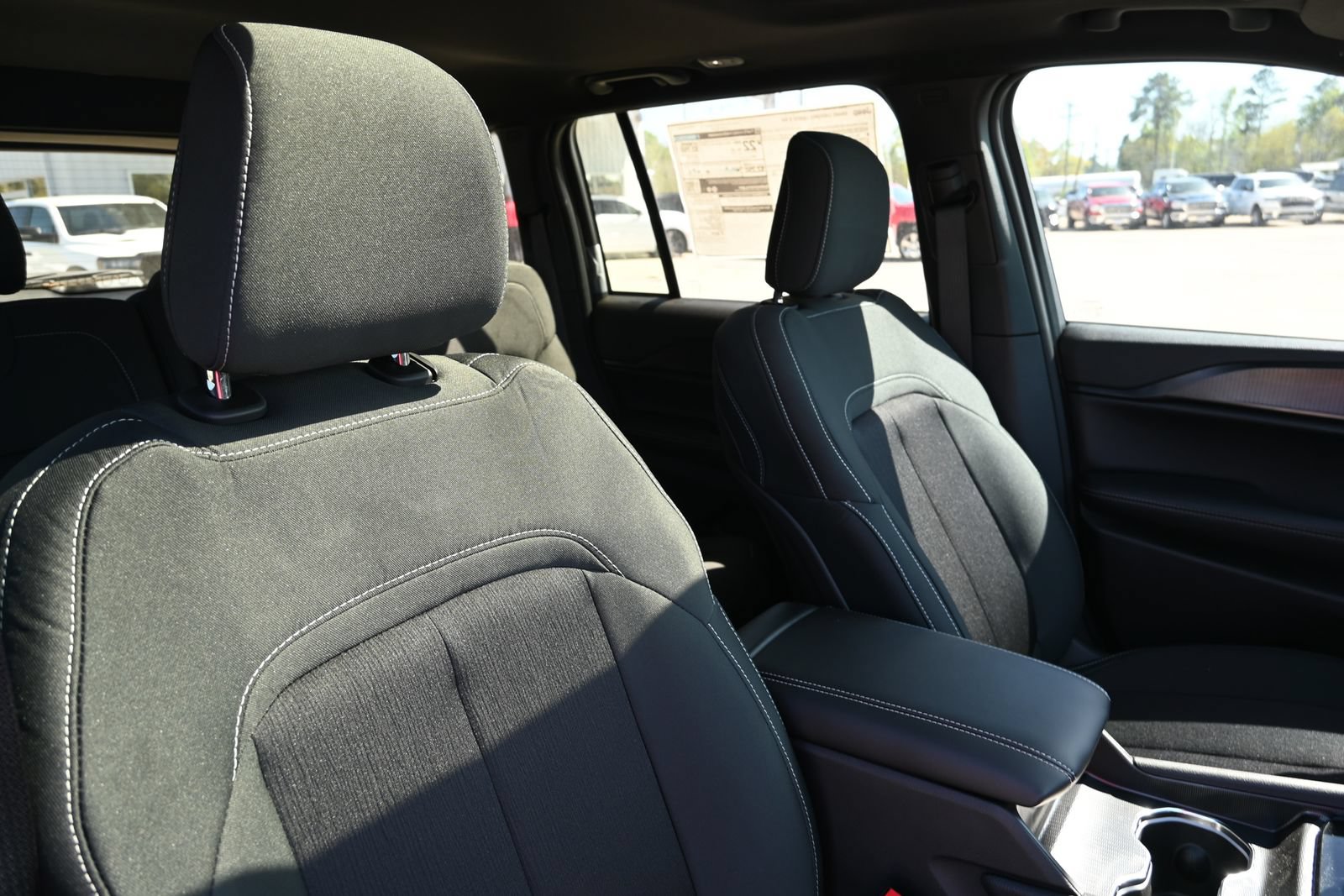 New 2026 Jeep Grand Cherokee Laredo X AWD/4WD image 24