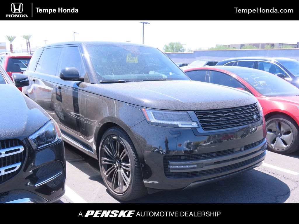 Used 2024 Land Rover Range Rover Long Wheelbase SE AWD/4WD image 1