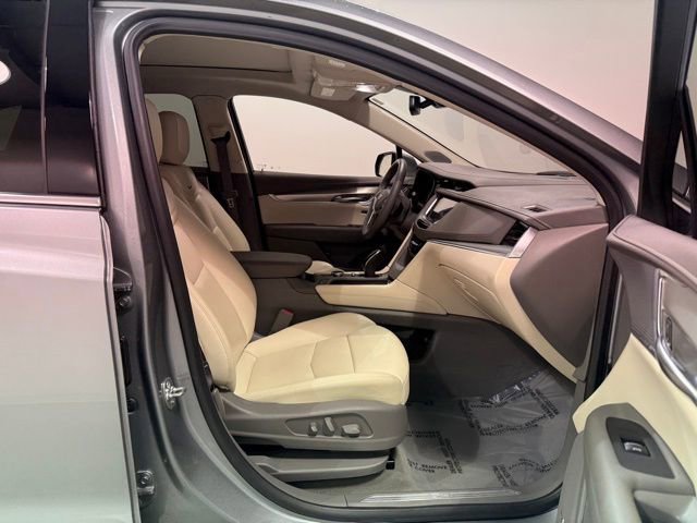 Used 2025 Cadillac XT5 Premium Luxury image 28