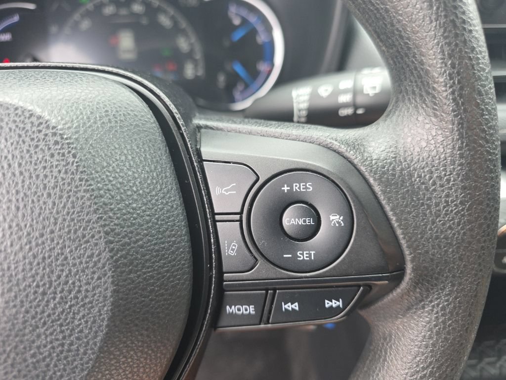 Certified 2024 Toyota RAV4 LE AWD/4WD image 16
