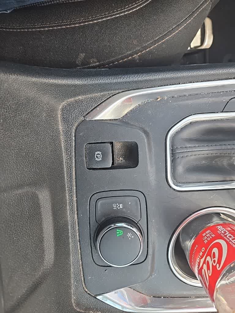 Used 2019 Chevrolet Traverse LS FWD image 14