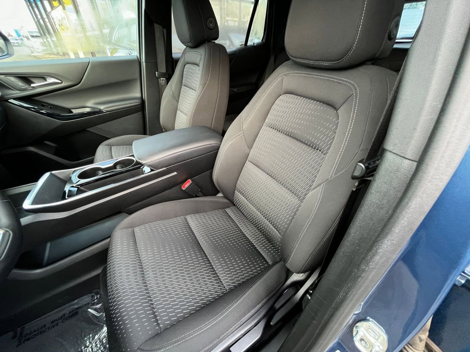 Used 2025 Chevrolet Equinox LT image 36