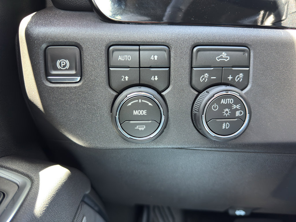 New 2026 Chevrolet Silverado 1500 LT Trail Boss w/ Convenience Package II AWD/4WD image 22