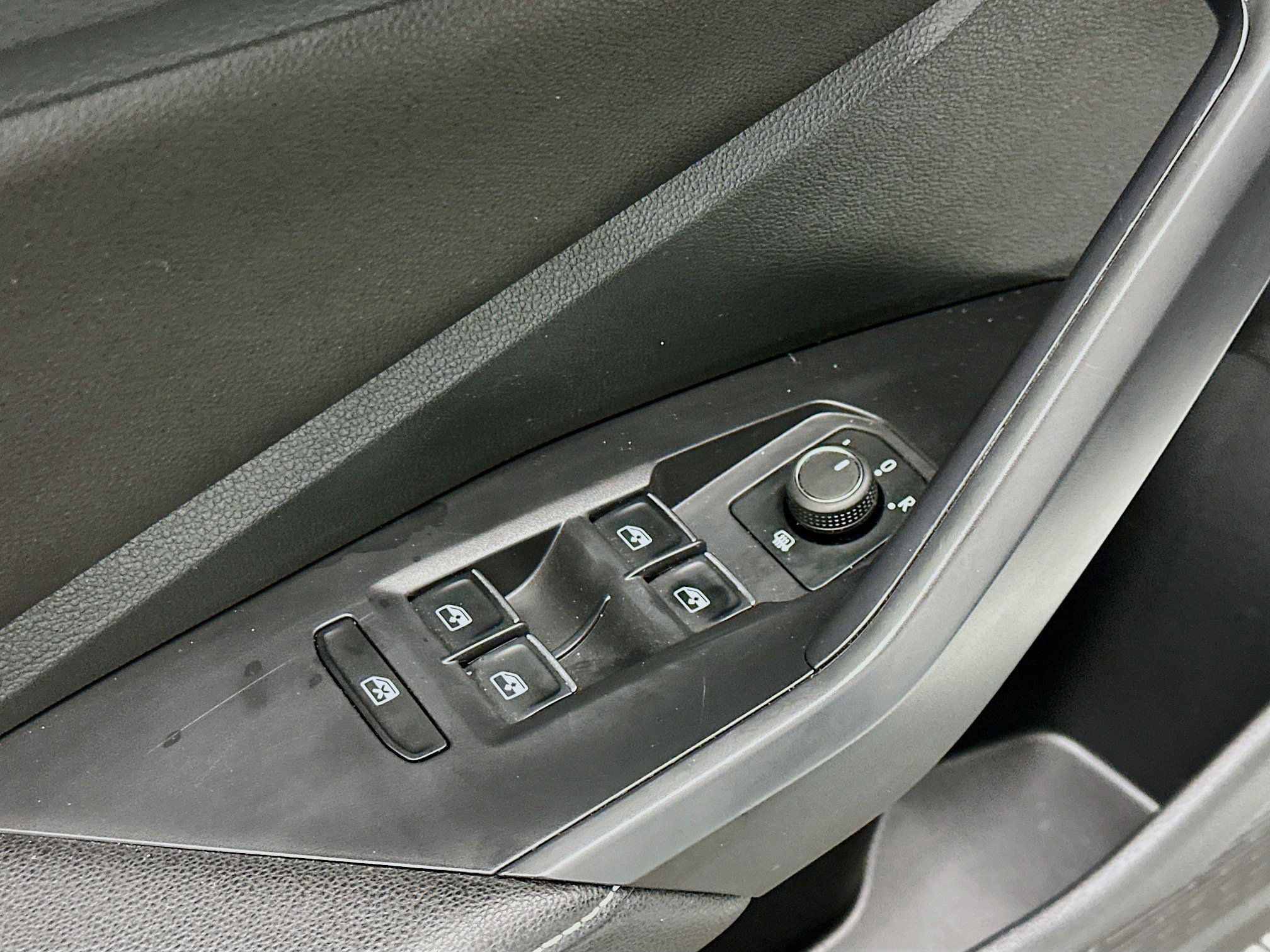 Used 2025 Volkswagen Jetta S FWD image 15