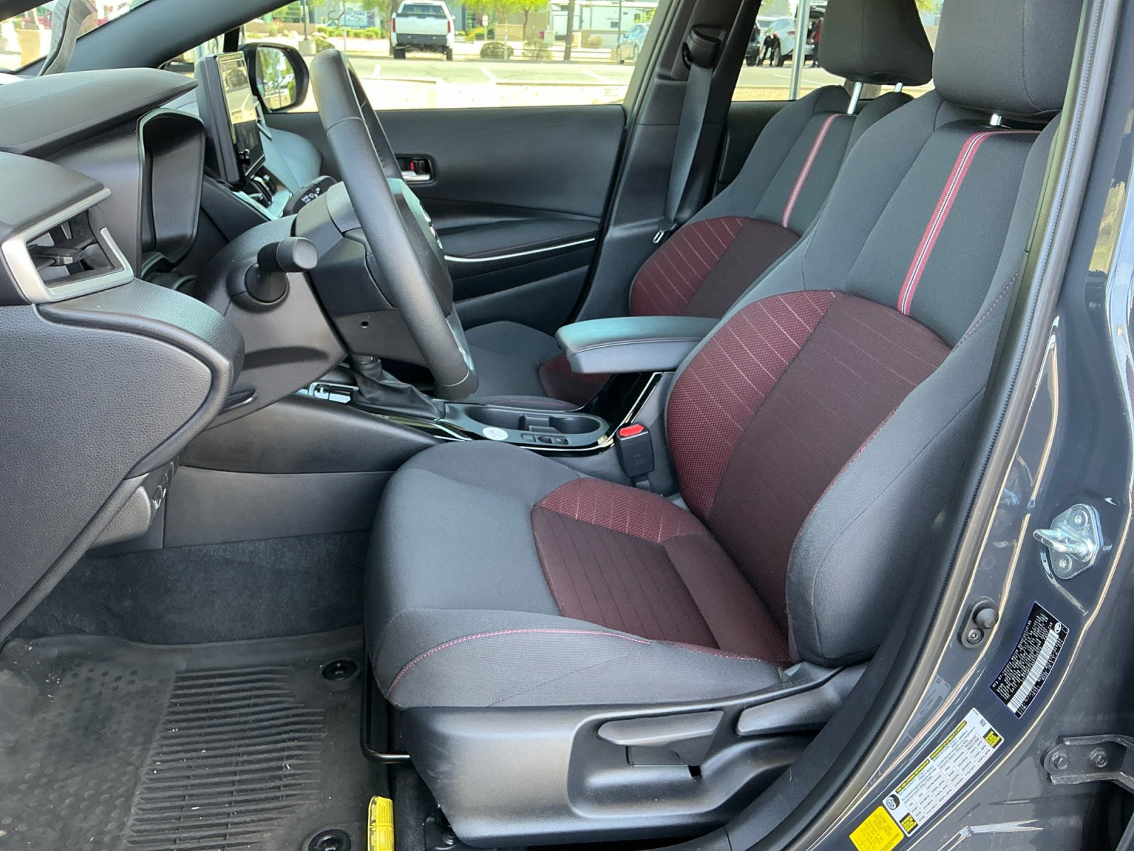 Used 2025 Toyota Corolla SE FWD image 13