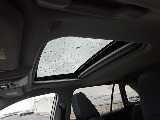 Used 2024 Toyota RAV4 XLE w/ Convenience Package image 14