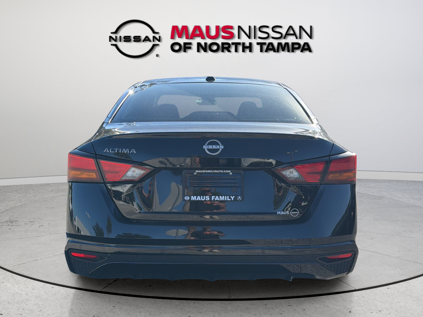 Used 2025 Nissan Altima 2.5 S FWD image 9